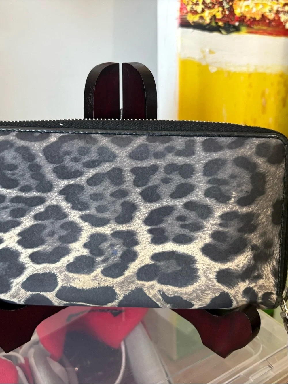 Yves Saint Laurent sleek ysl